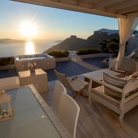 Sunset View Villa Santorini - With Outdoor Jacuzzi Firostefani Zewnętrze zdjęcie