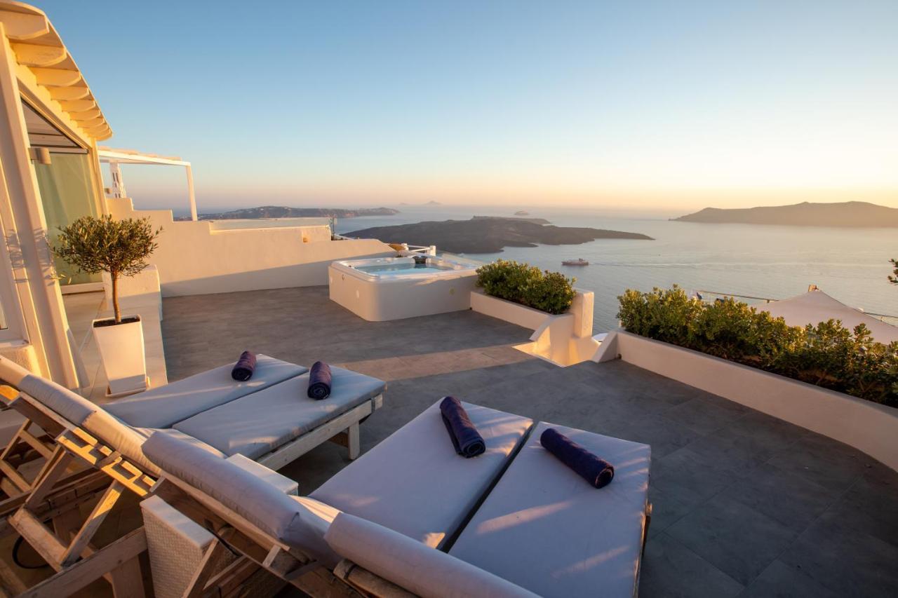 Sunset View Villa Santorini - With Outdoor Jacuzzi Firostefani Zewnętrze zdjęcie