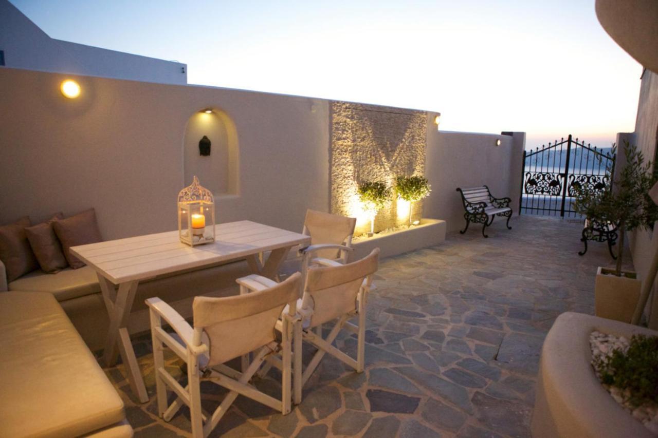 Sunset View Villa Santorini - With Outdoor Jacuzzi Firostefani Zewnętrze zdjęcie