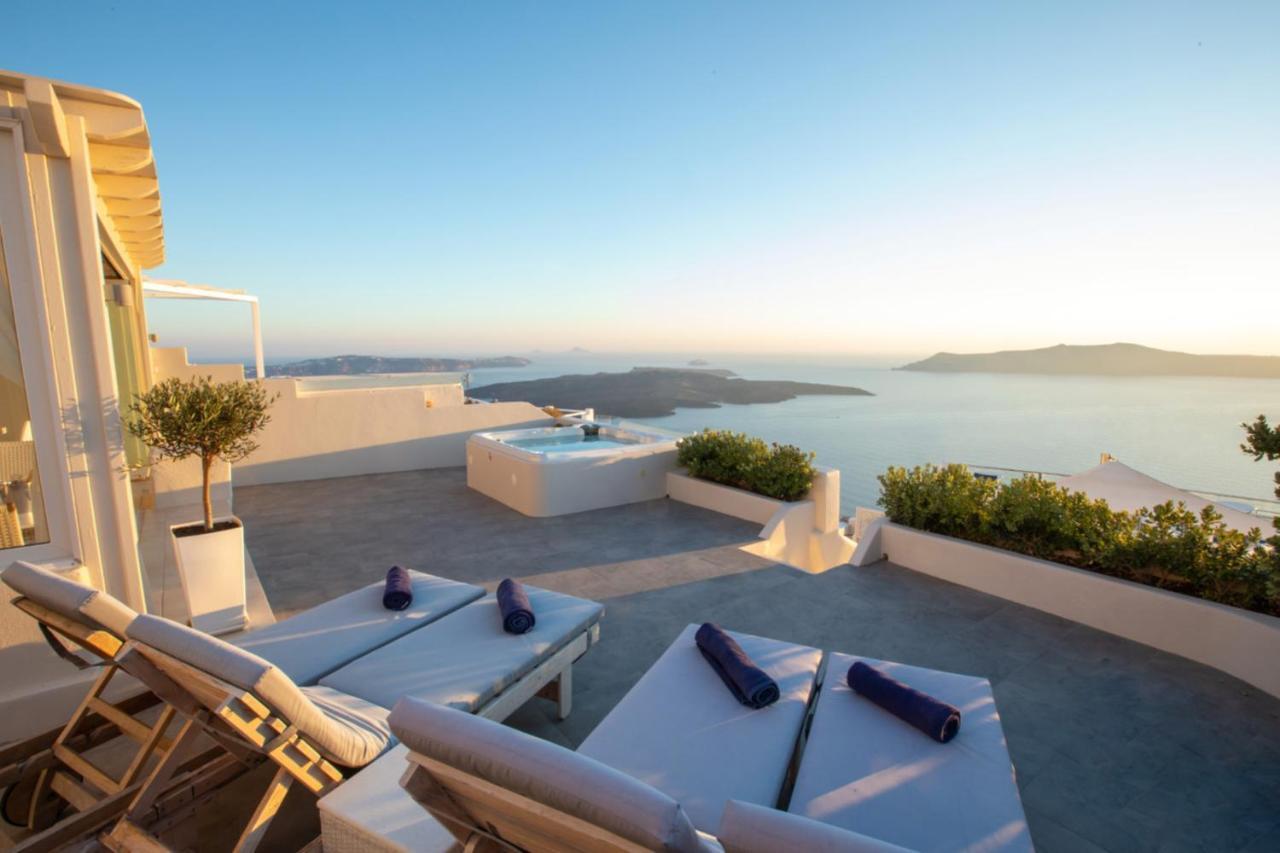 Sunset View Villa Santorini - With Outdoor Jacuzzi Firostefani Zewnętrze zdjęcie