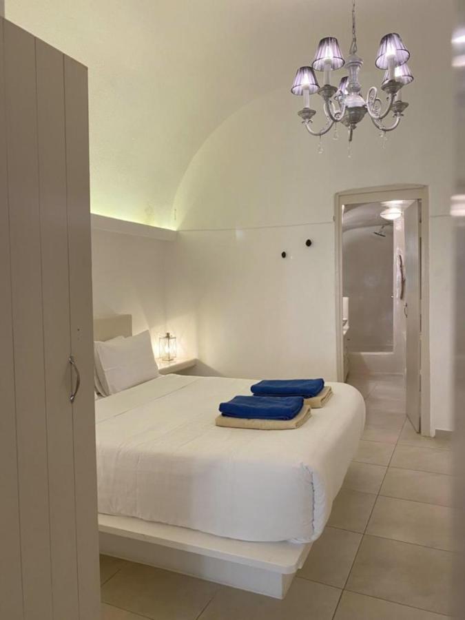 Sunset View Villa Santorini - With Outdoor Jacuzzi Firostefani Zewnętrze zdjęcie